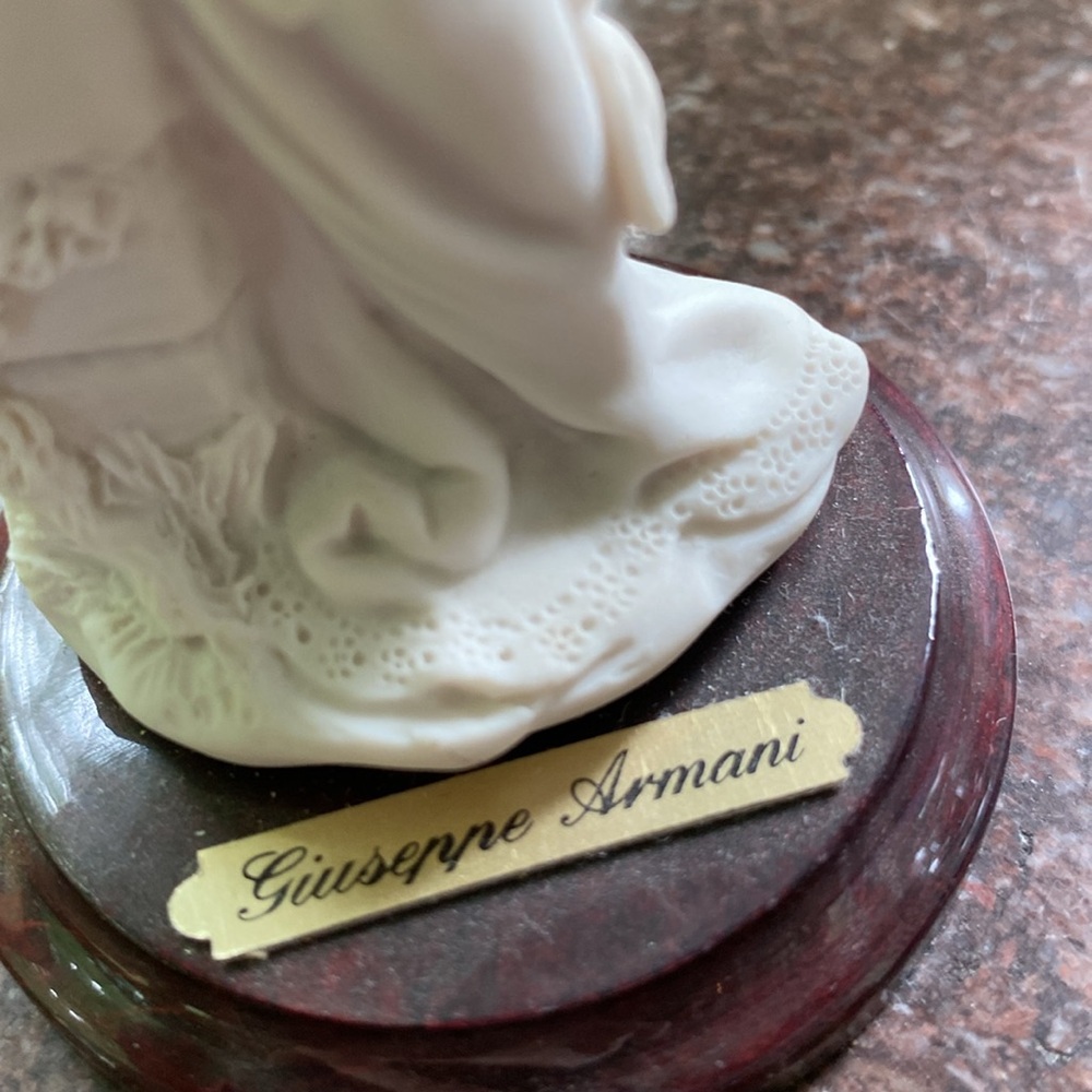 Porcelain Figurine by Giuseppe Armani - Picture 3 of 6